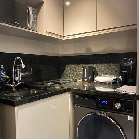 Apartamento Studio Completo - Proximo A Savassi เบโลโอรีซอนชี ภายนอก รูปภาพ